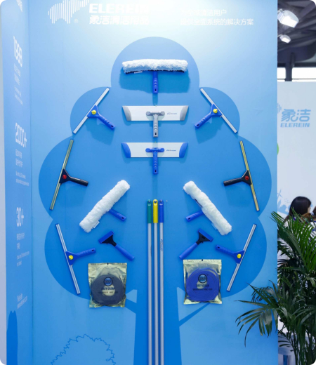 Universal TelescoTech Rod - ELEREIN insight image - ELEREIN commercial cleaning equipment