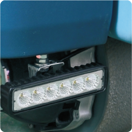 E100 Ride on floor scrubber Front LED Energy-saving lamp